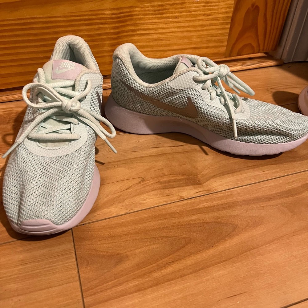 Nike shoes